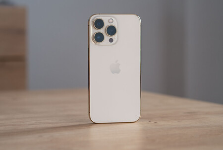  iPhone 13 Pro max en color Blanco 