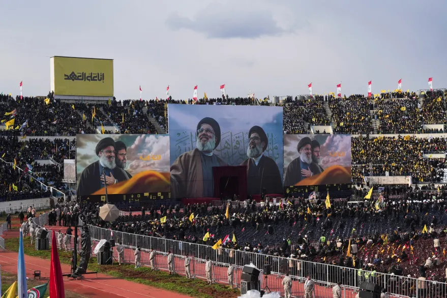  تحلیق مکثف للطیران الحربی الإسرائیلی فوق بیروت أثناء تشییع جثمان نصر الله 
